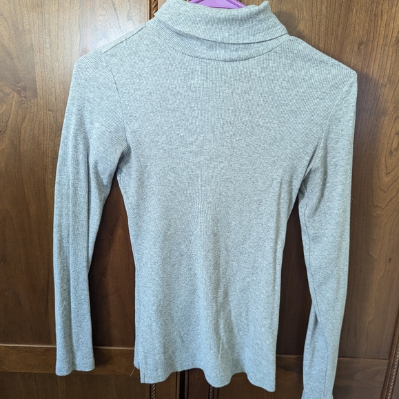 Turtle neck - Picture 1 of 2